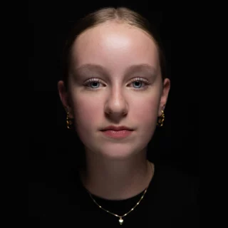 Date: 21 September 2024
Model: Jula @jula.x.01

#portraitphotography #portretfotografie #portrait #photooftheday
#portraitpage #discoverportrait
#globe_people #globe_portraits
#endlessfaces #peopleoftheworld
#globalpeople #worldportraits #instagood #picoftheday
#followme #photoshoot #bnwmood #bnwportrait #bnw_greatshots
