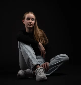 Date: 15 December 2024
Model: Jula @jula.x.01

#portraitphotography #portretfotografie #portrait #photooftheday
#portraitpage #discoverportrait
#globe_people #globe_portraits
#endlessfaces #peopleoftheworld
#globalpeople #worldportraits #instagood #picoftheday
#followme #photoshoot