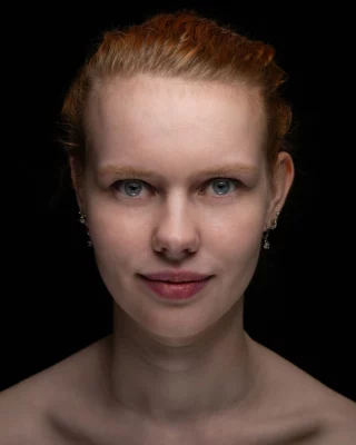Date: 19 April 2026
Model: Lana @lana_855

#portraitphotography #portretfotografie #portrait #photooftheday
#portraitpage #discoverportrait
#globe_people #globe_portraits
#endlessfaces #peopleoftheworld
#globalpeople #worldportraits #instagood #picoftheday
#followme #photoshoot